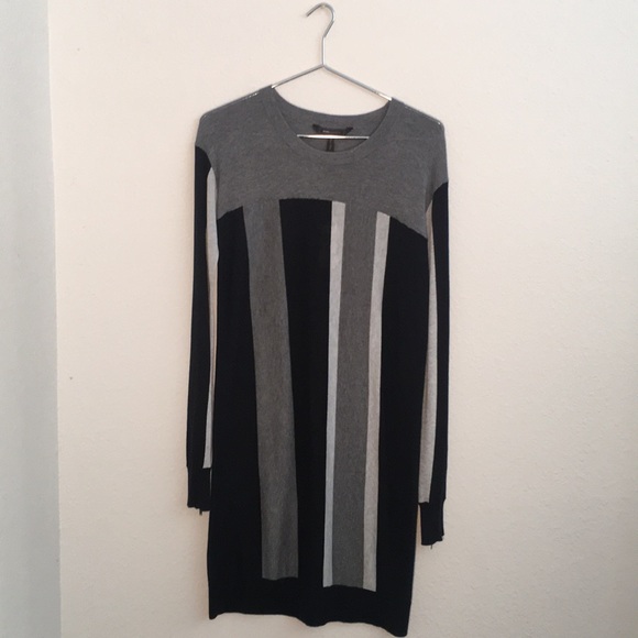 Size Med BCBGMaxAzria sweater dress - Picture 1 of 4